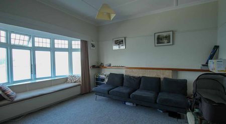 Charming 1BR Flat in Roseneath! - Photo 2