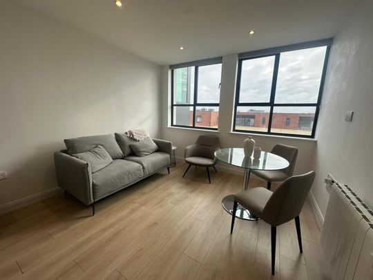 1 bedroom flat to rent - Photo 1