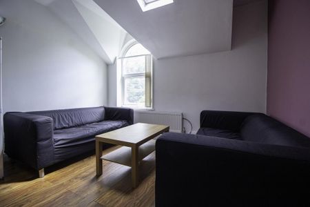 3 bedroom apartment to rent - Photo 3