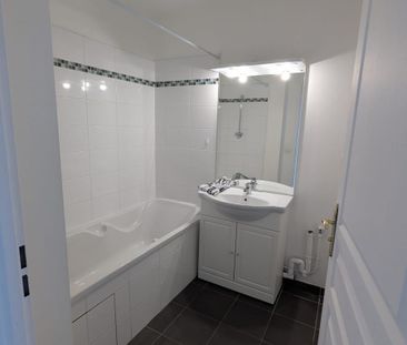 L O C A T I O N - PONT A MARCQ - APPARTEMENT REZ DE CHAUSSEE - 42 M² - Photo 3