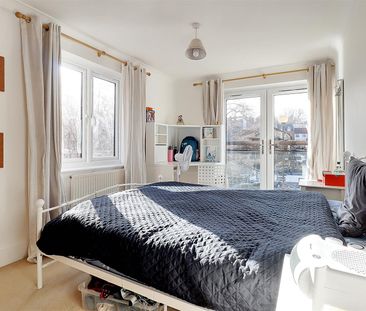 3 Bedroom Flat / Apartment to let - Photo 4