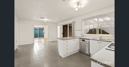 Spacious Family Home with Study in Prime Pakenham Location - Photo 5