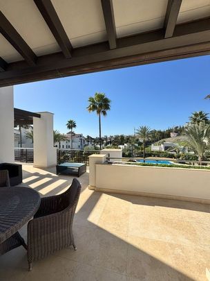 Alquiler de ático en Calle Torre Bermeja, 1 - Foto 1