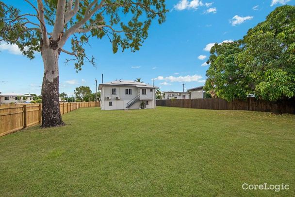 54 Halstead Street, Gulliver. - Photo 1