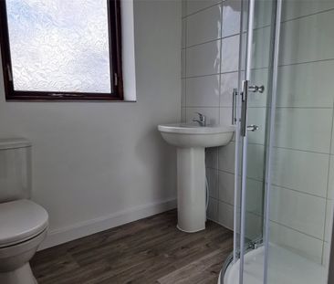 Crest View, Nottingham, Nottinghamshire, NG5 - Photo 5