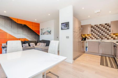 2 bedroom flat to rent - Photo 3