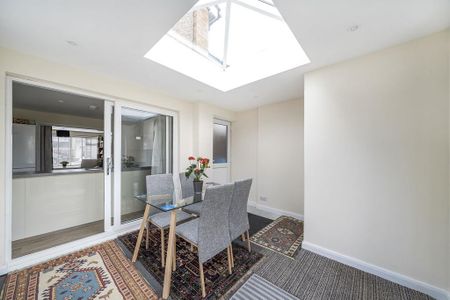 3 bedroom detached house to rent - Photo 4