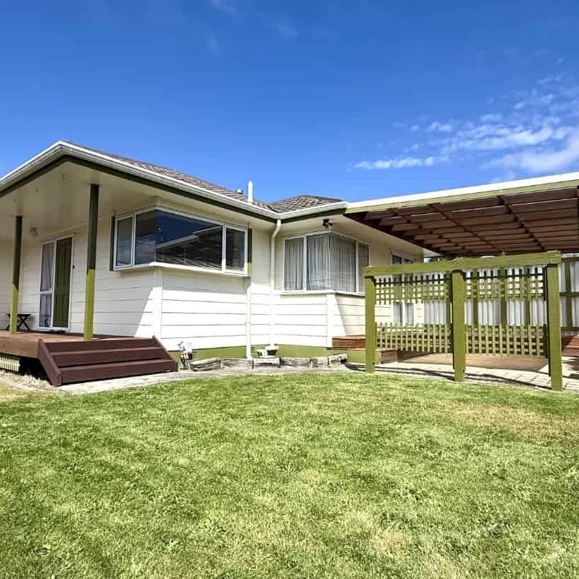 3 Bedroom Home in Avalon - Photo 1