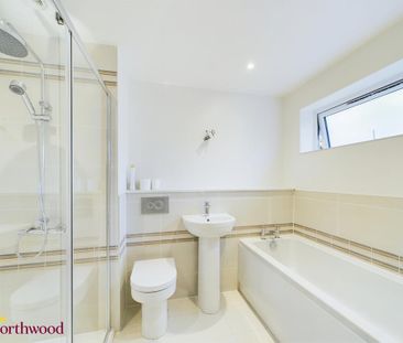 2 bedroom maisonette to rent - Photo 4