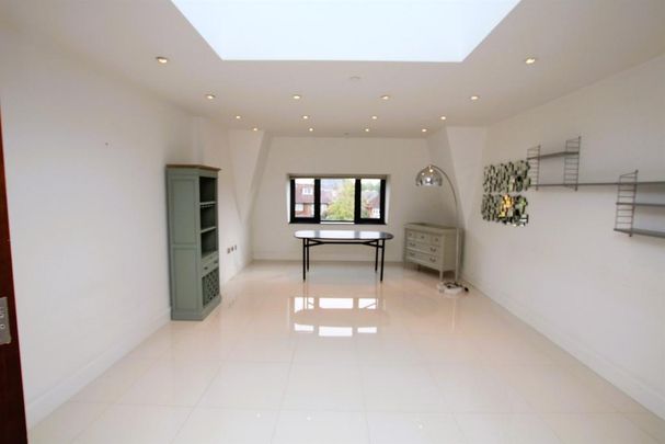 3 bedroom apartment to rent - Photo 1