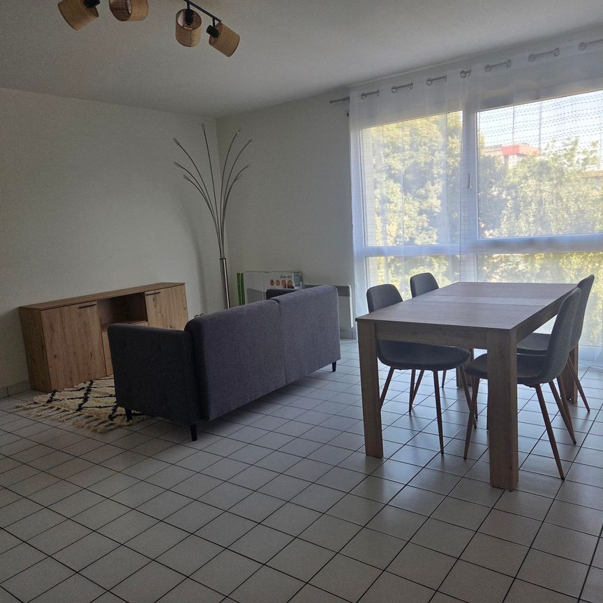 Location Appartement 2 pièces 47m² - Photo 1