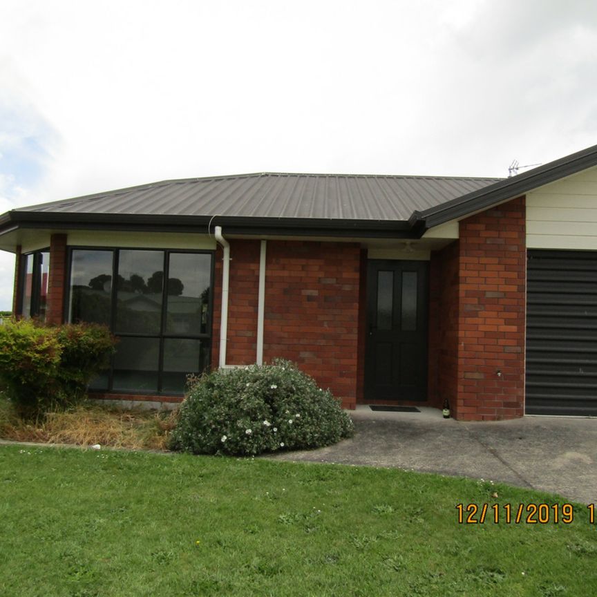 Four Bedroom Home - Photo 1