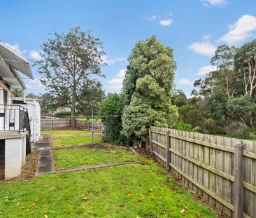 37 Lincoln Avenue, Mont Albert North VIC 3129 - House For Rent | Do... - Photo 3
