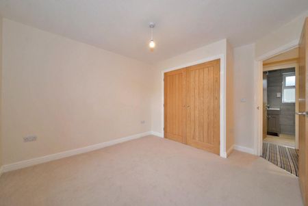 2 bedroom terraced house to rent - Photo 4