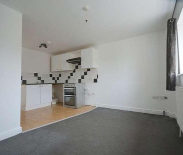 Hadlow Drive, Cliftonville, CT9 - Photo 2