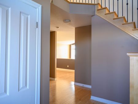 For Lease - 2143 Wickerson Road, London South, Ontario - Photo 4