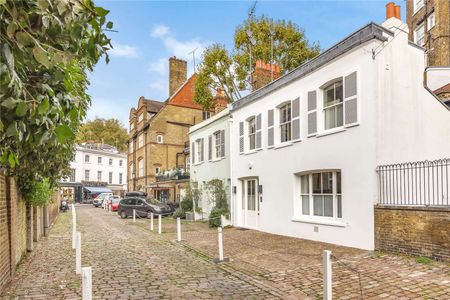 An immaculately presented three bedroom house in arguably the most desirable mews in Knightsbridge, close to the many attractions of Walton Street and off street parking. - Photo 5