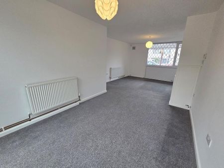 2 bedroom end of terrace house to rent - Photo 5