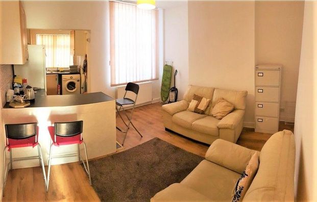 3 bedroom semi-detached house to rent - Photo 1