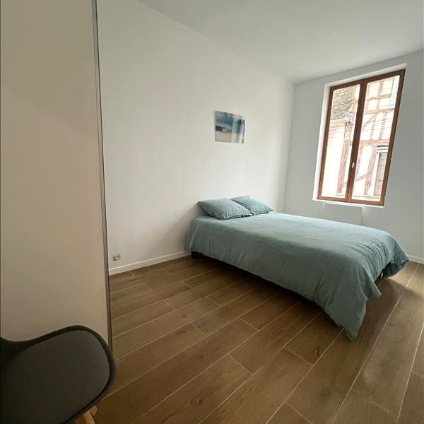 2 pièces - Meublé - 47,39 m² - 1er étage - Colocation non autorisée - Photo 1