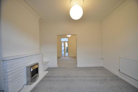 3 bedroom terraced house to rent - Photo 2