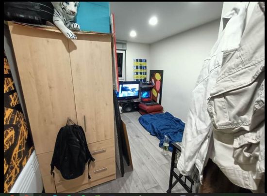 Room in a Shared House, Cordwell Road, SE13 - Photo 1