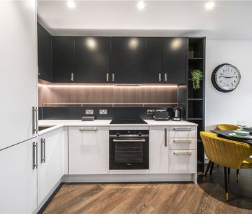 Eden Grove, Staines-upon-Thames, TW18 4ZU - Photo 1
