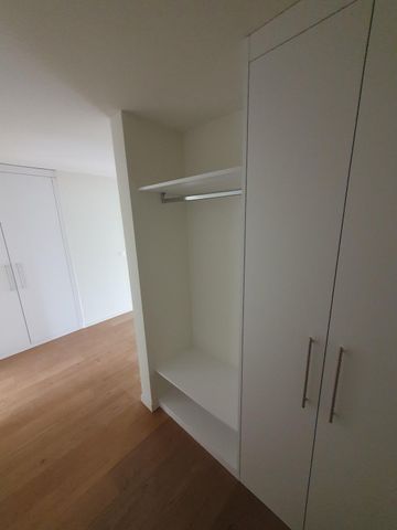 Frisch renovierte 2.5 Zimmerwohnung in Zürich mit grosser Terasse - Photo 4