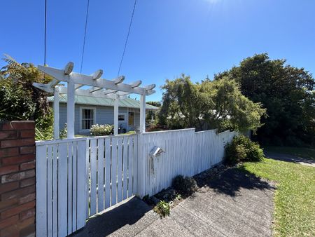 55 Campbell St, Hawera - Photo 3