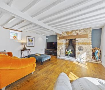 5 bedroom semi-detached house to rent - Photo 2