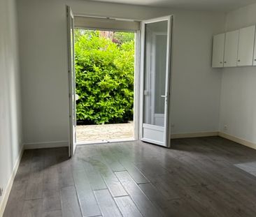 Location Appartement 1 pièce 23m² ST MAUR DES FOSSES 94210 - Photo 1