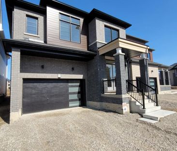 Detached Home For Lease | X8103194 - Photo 3