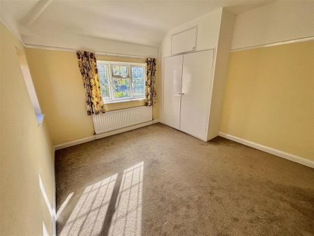 3 bedroom detached house to rent - Photo 4