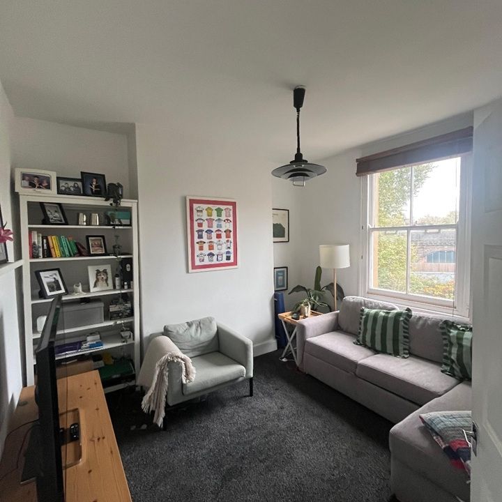 2 Bed Flat, Brixton, SW9 - Photo 1