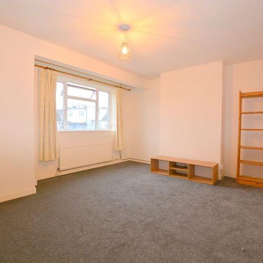 2 bedroom maisonette to rent - Photo 1