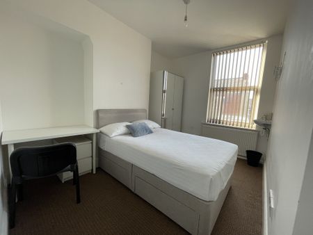 Balfour Road, Preston - Photo 3