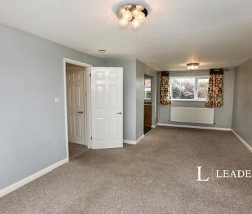 3 bedroom semi-detached house to rent - Photo 2