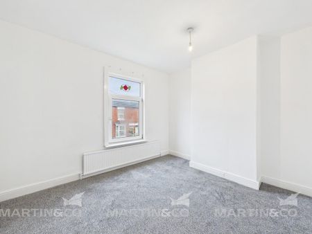2 bedroom terraced house to rent - Photo 3