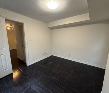 For Lease - 180 Carlton Street Unit# 1, Toronto, Ontario - Photo 4