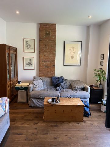 For Lease - 180 Market Street, Hamilton, Ontario - Photo 2