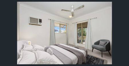 Cottage Home With Massive Rear Deck - Photo 3