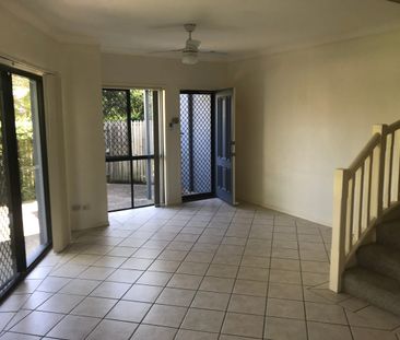 NOT TO BE MISSED - THIS BEAUTIFUL, TWO LEVEL TOWN-HOUSE LOCATED ON ... - Photo 1