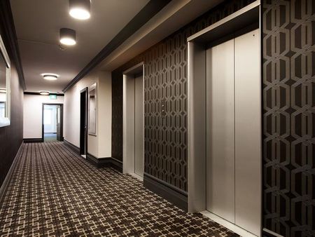 1745 Av. Cedar - Photo 2