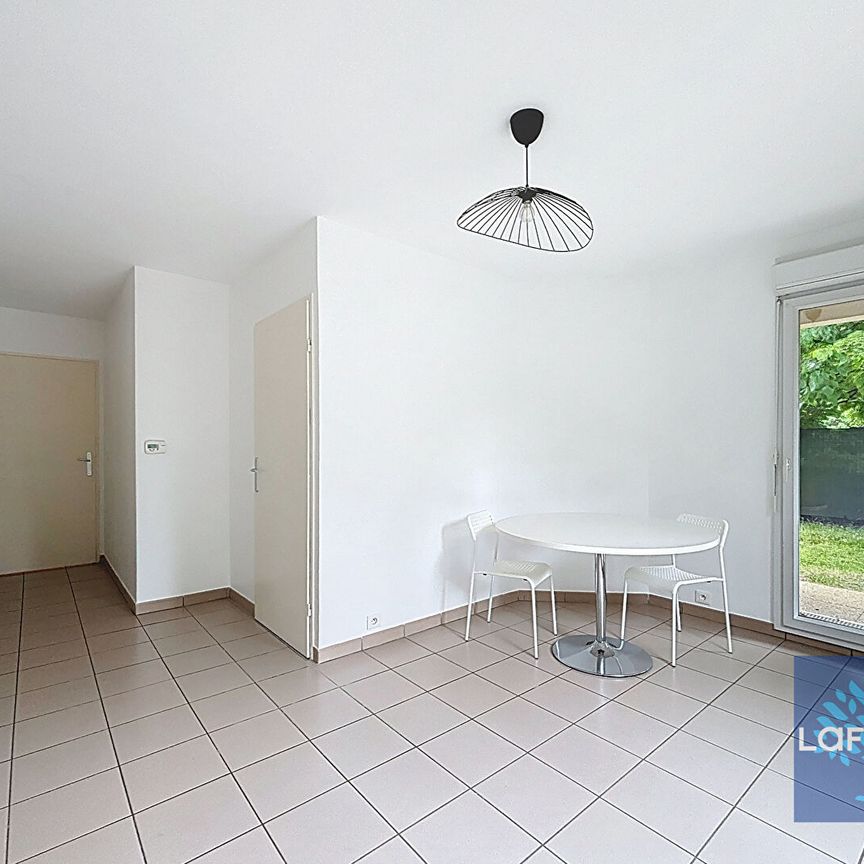Apartment - Photo 1