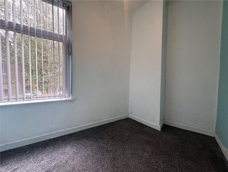 2 bedroom end of terrace house to rent - Photo 3