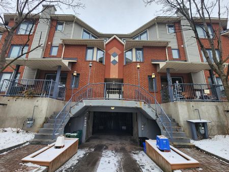 518 Lisgar Street - Photo 5