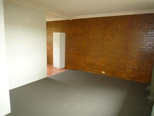 Two Bedroom Apartment close to the City - Photo 1