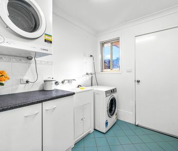 3 Tarcoola Close, Belmont North - Photo 1