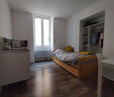 Location Appartement 1 pièce 14m² VALENCE 26000 - Photo 2