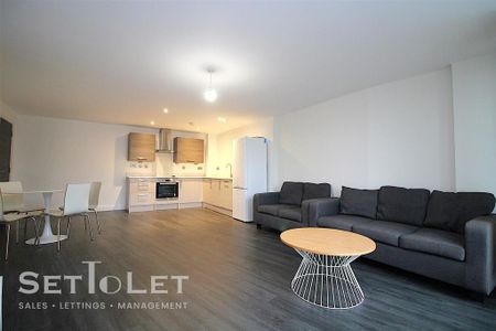 2 bedroom apartment to rent - Photo 2
